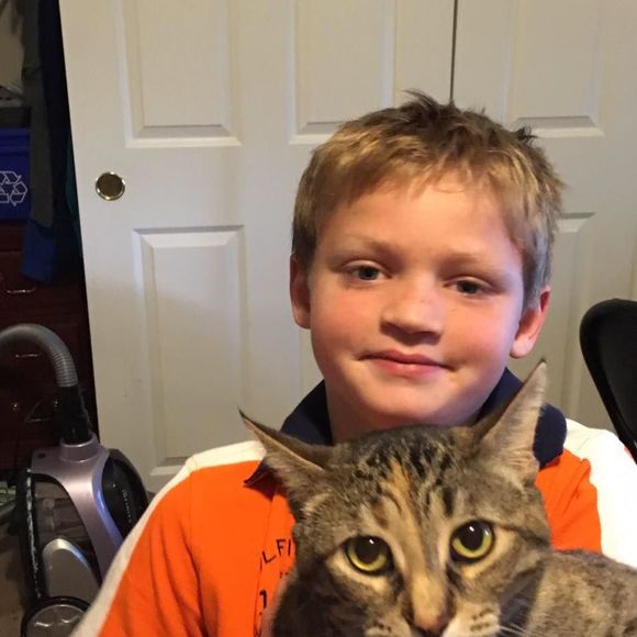 Meet your Posher, Alexis - Picture 1 of 1